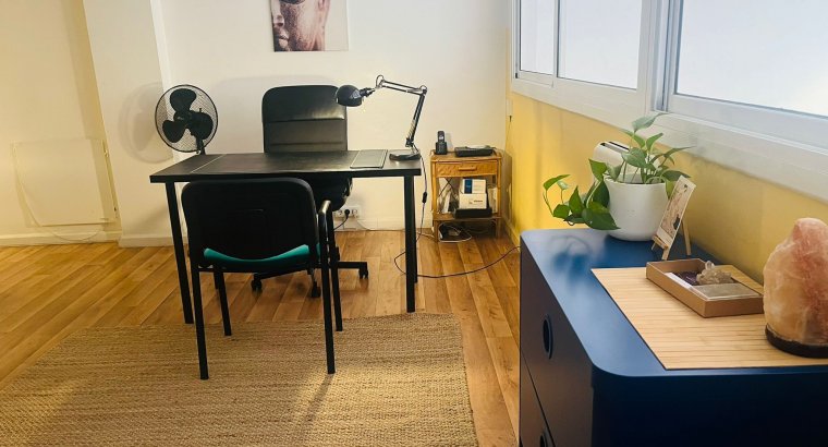 SALA PARA TERAPIAS – ALQUILER POR HORAS