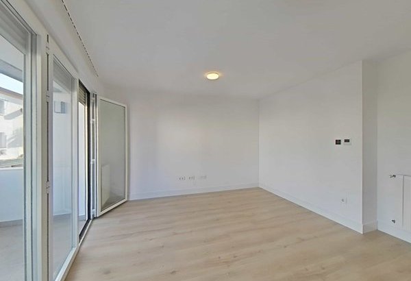 montador de suelos de maderas laminados